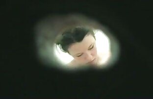 गुदा सनी लियोन की सेक्सी मूवी फुल एचडी वीडियो को चिकनाई दें और धीरे से उसकी माँ की चूत के बीच स्लाइड करें